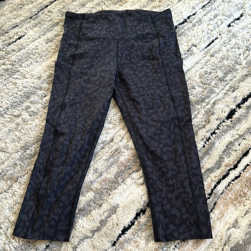 Lululemon capri